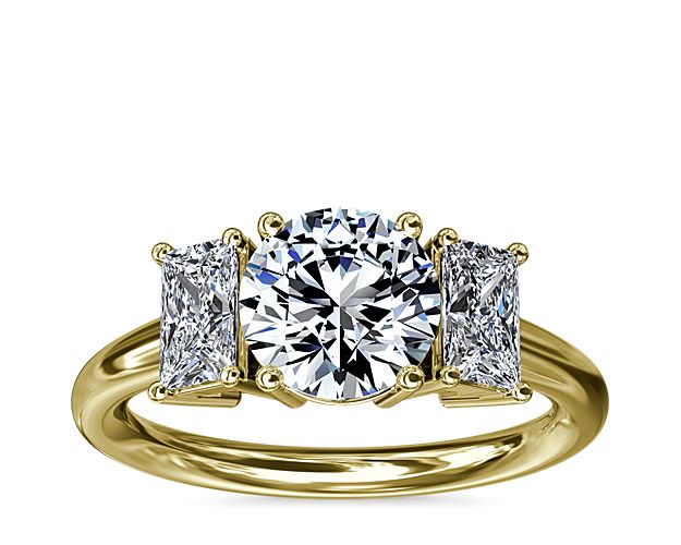 Three-Stone Elongated Princess Diamond Engagement Ring in 18k Yellow Gold (1/2 ct. tw.)