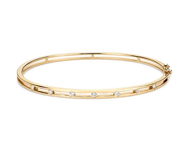 Diamond Station Bangle Bracelet in 14k Yellow Gold (1/4 ct. tw.)