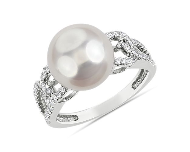 Freshwater Pearl Fashion Ring with Diamond Band in 14k White Gold (10.5-11mm)